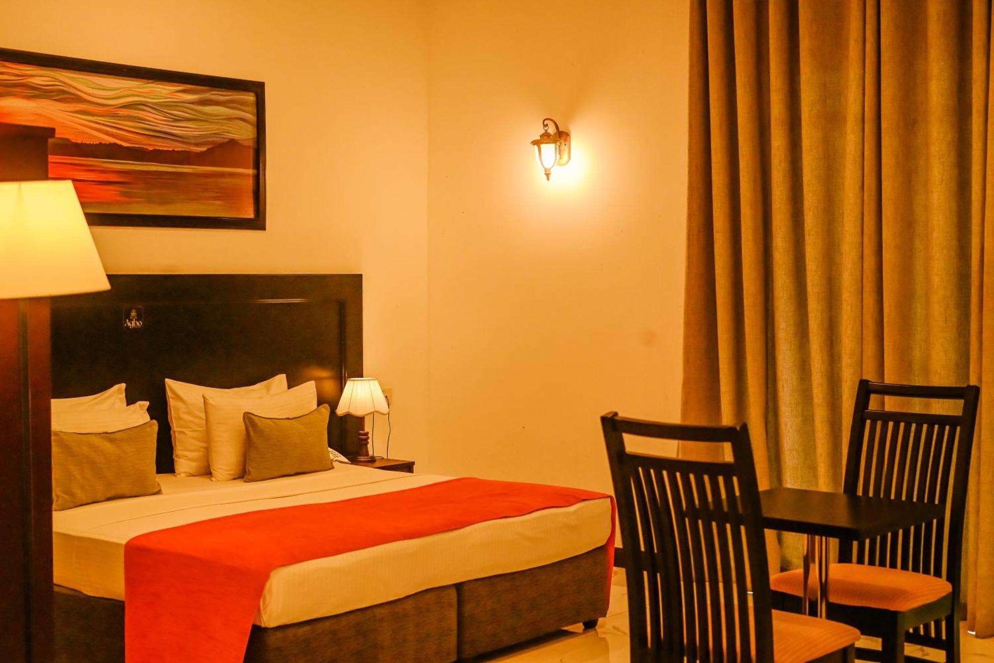 Agbo Hotel โปลอนนารูวา ภายนอก รูปภาพ