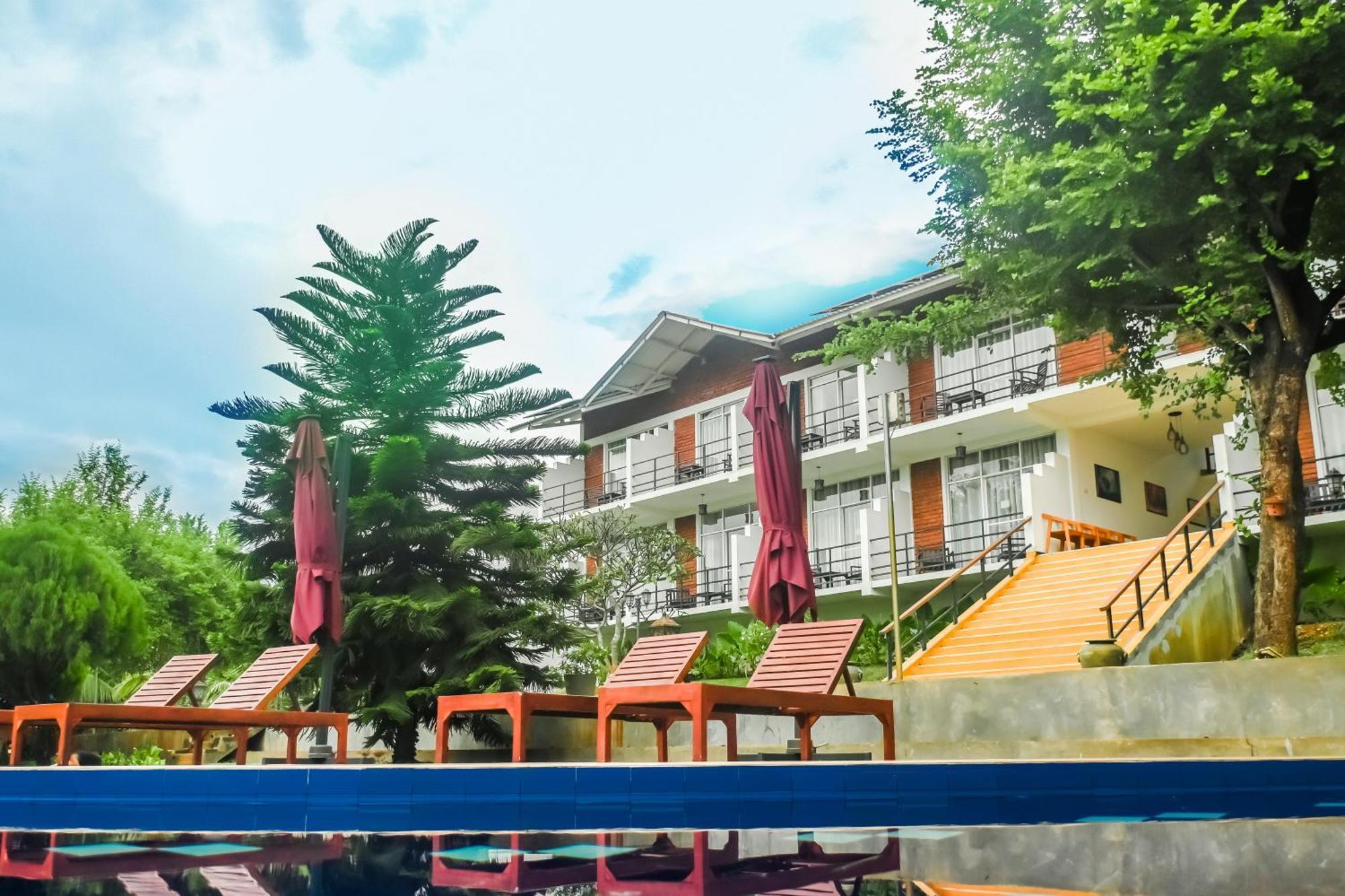 Agbo Hotel โปลอนนารูวา ภายนอก รูปภาพ