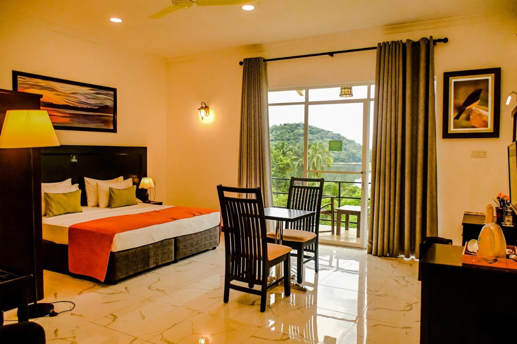 Agbo Hotel โปลอนนารูวา ภายนอก รูปภาพ