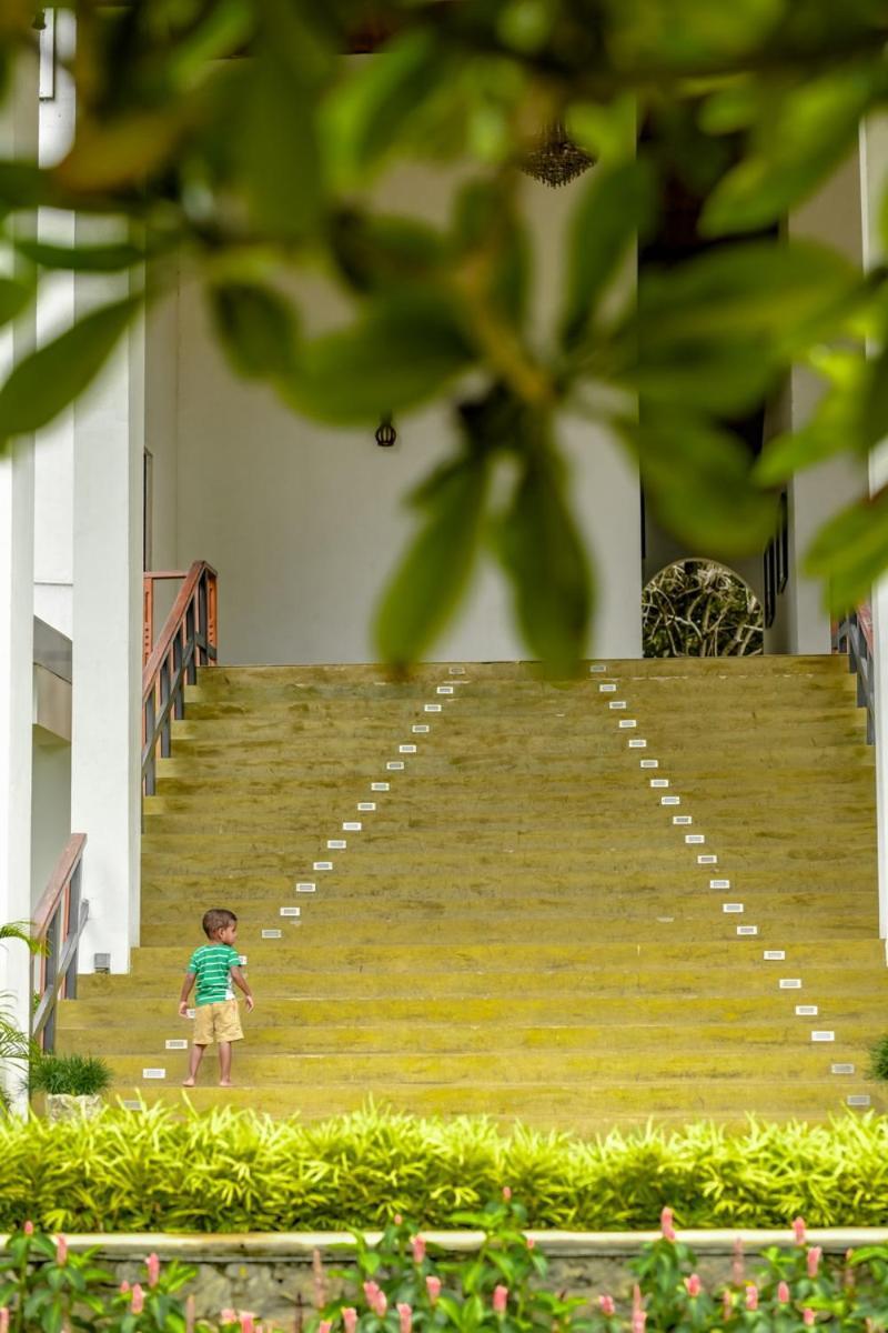 Agbo Hotel โปลอนนารูวา ภายนอก รูปภาพ
