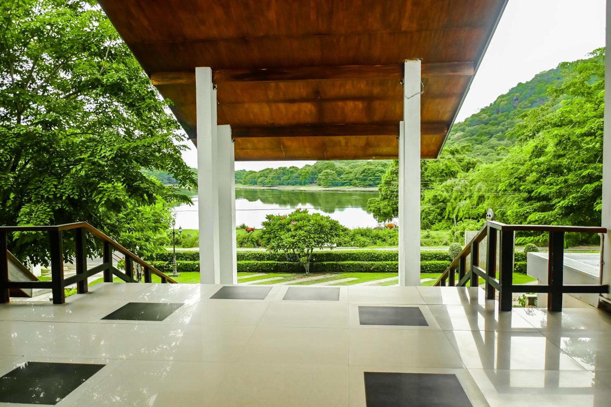 Agbo Hotel โปลอนนารูวา ภายนอก รูปภาพ