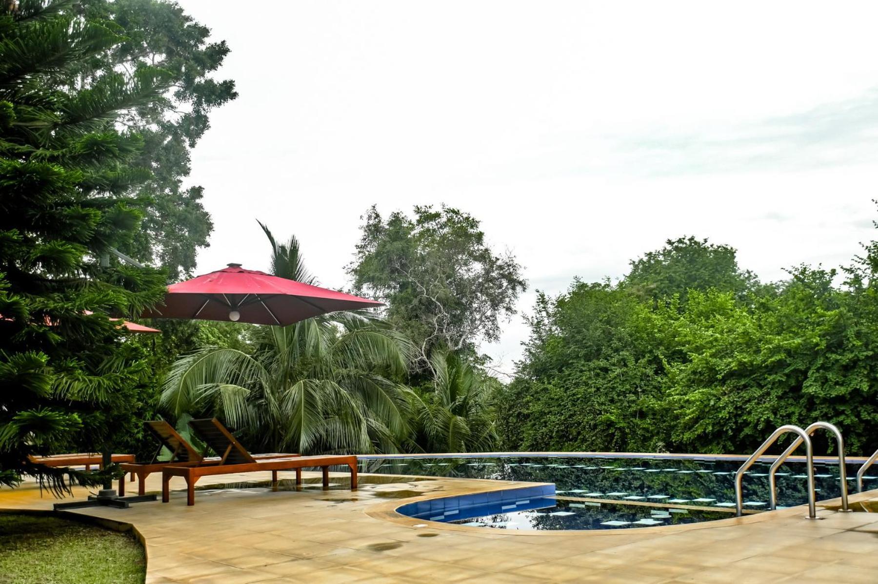 Agbo Hotel โปลอนนารูวา ภายนอก รูปภาพ